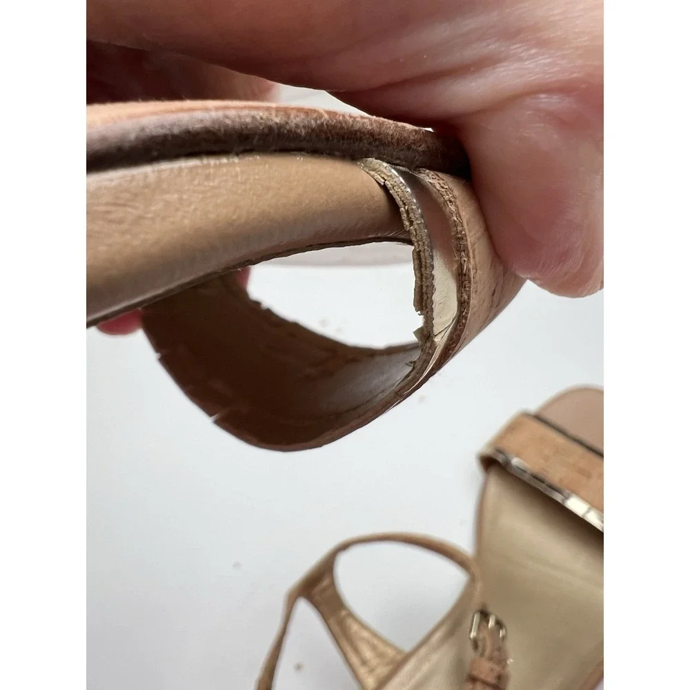 STUART WEITZMAN Synopsis Sandals in Cork and Gold Size 6.5 Narrow